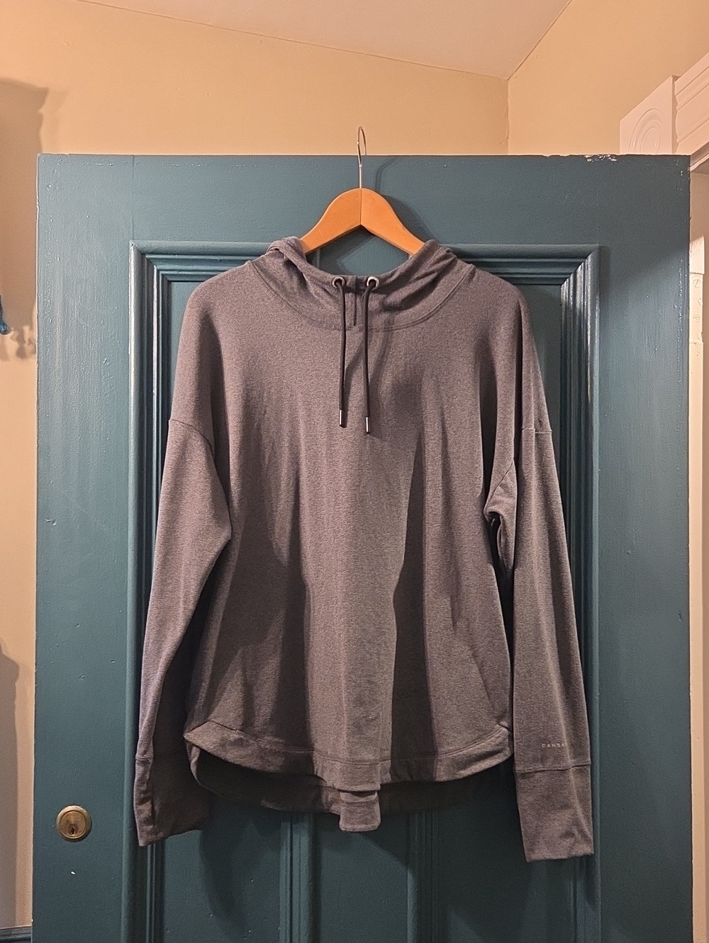 Dansk8n Gray Hooded Long-Sleeve Seatshiry